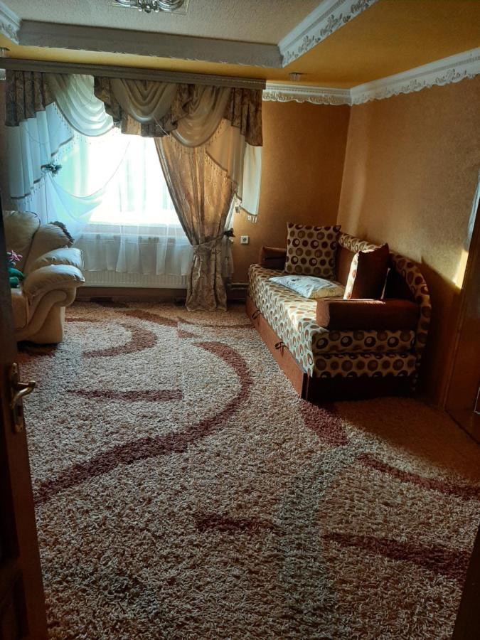 У Ані Лазещина Екстериор снимка
